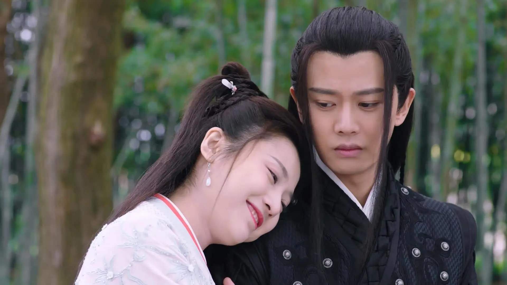 乐鱼官网优惠-后防线防守成功率提升整体协作默契度大幅增强展现体系优势，后防球员