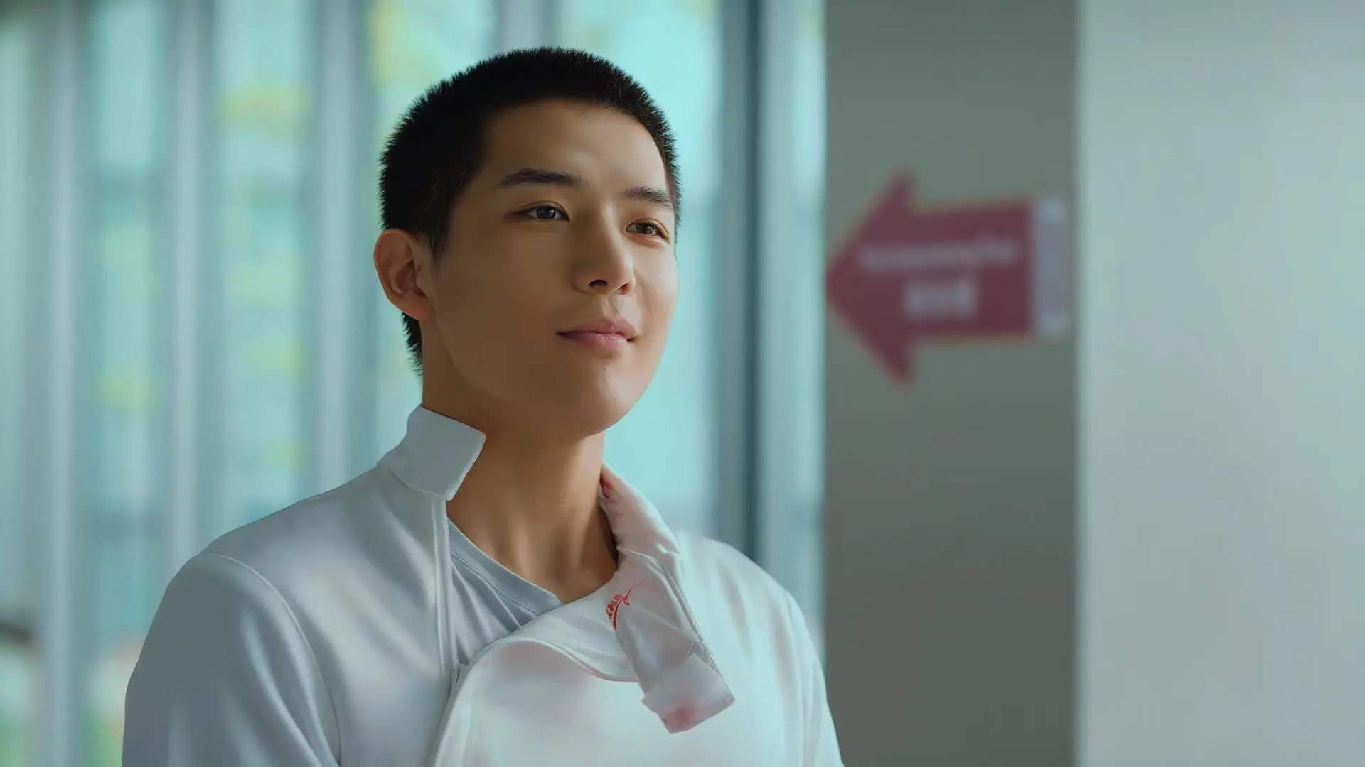 乐鱼体育平台登录-塔特在袋鼠队中的突破技术堪称一绝，助力多场关键胜利